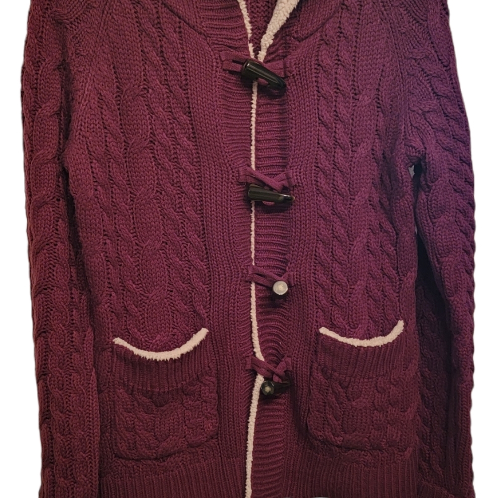 Cabelas Sweater